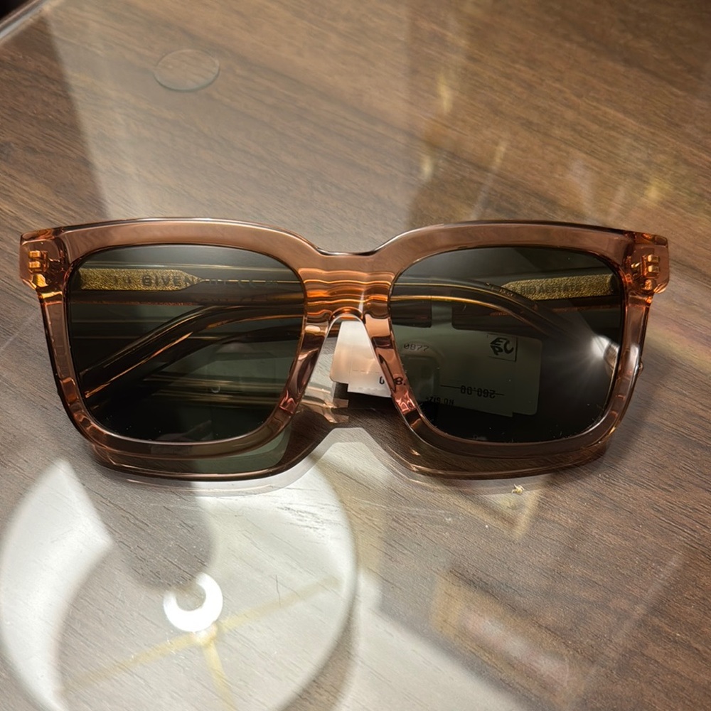 NWT 🎈 GIVENCHY 🎈 GEOMETRIC SUNGLASSES 🎈 DAY 53MM